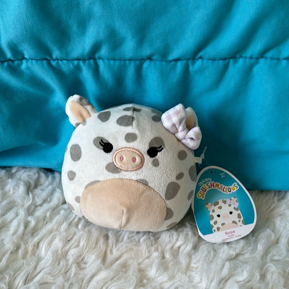 Adorable 5” Rosie the pig 🐷 Squishmallow